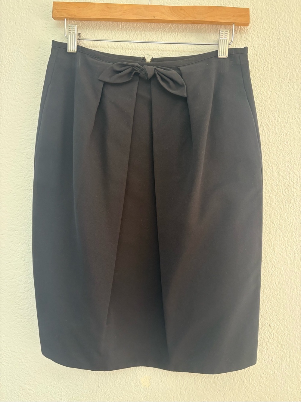 Classic Black Pencil Skirt with Front Bow Accent